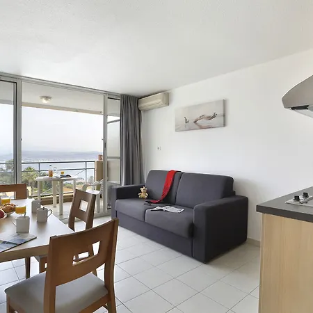Lejlighedshotel Adonis Horizon Bleu 2*