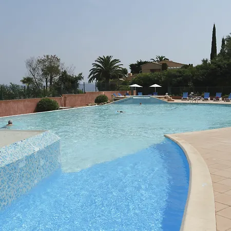 Adonis Horizon Bleu Lejlighedshotel